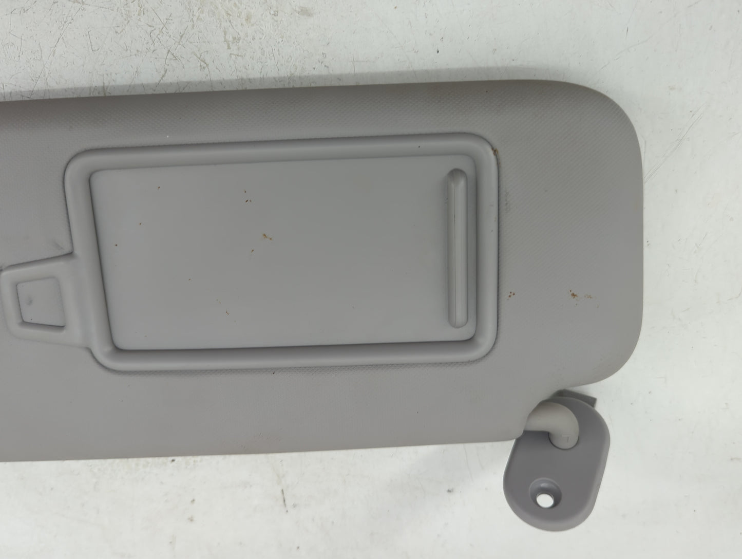2017-2020 Hyundai Elantra Sun Visor Shade Replacement Passenger Right Mirror Fits Fits 2017 2018 2019 2020 OEM Used Auto Par