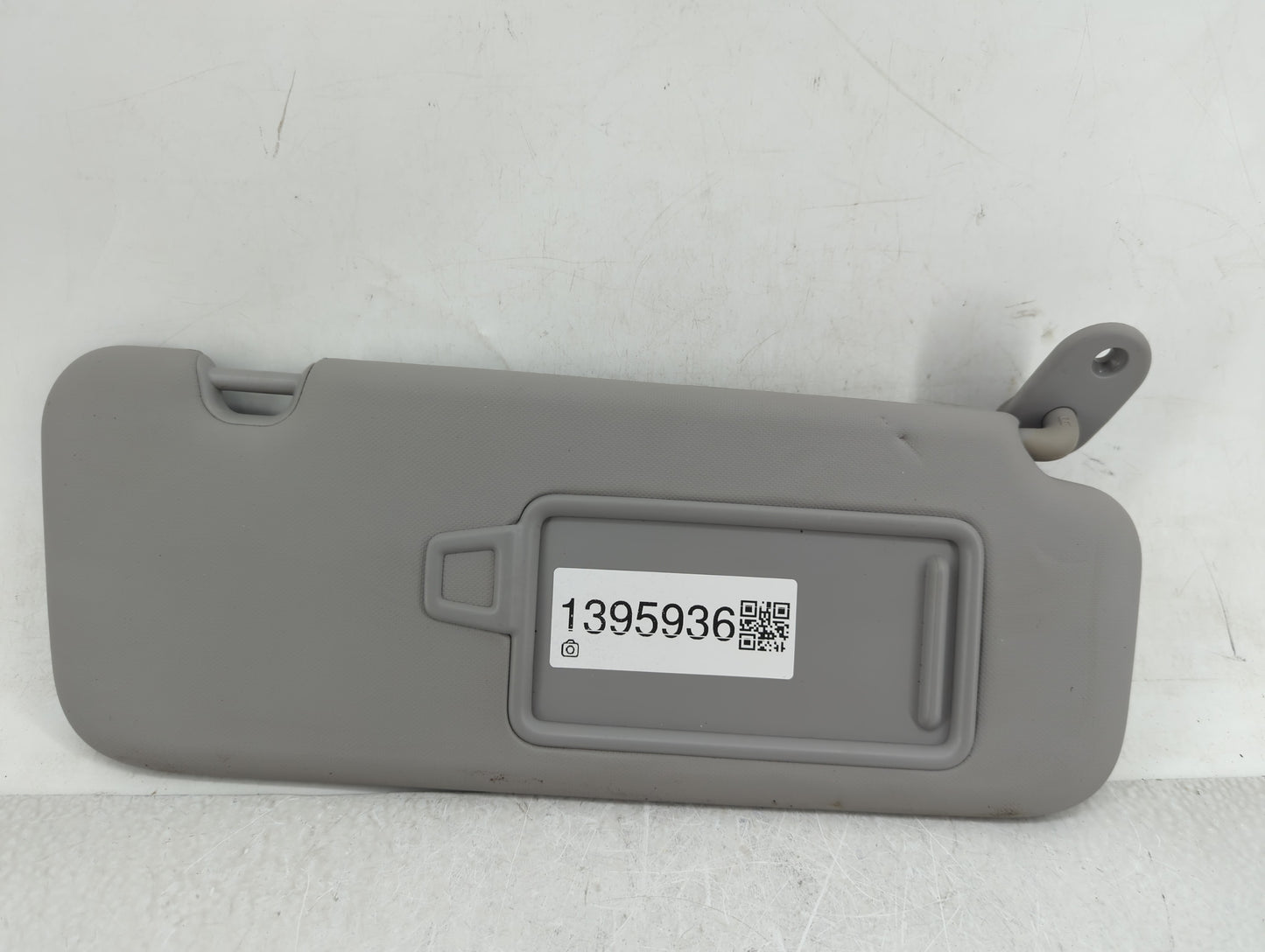2017-2020 Hyundai Elantra Sun Visor Shade Replacement Passenger Right Mirror Fits Fits 2017 2018 2019 2020 OEM Used Auto Par