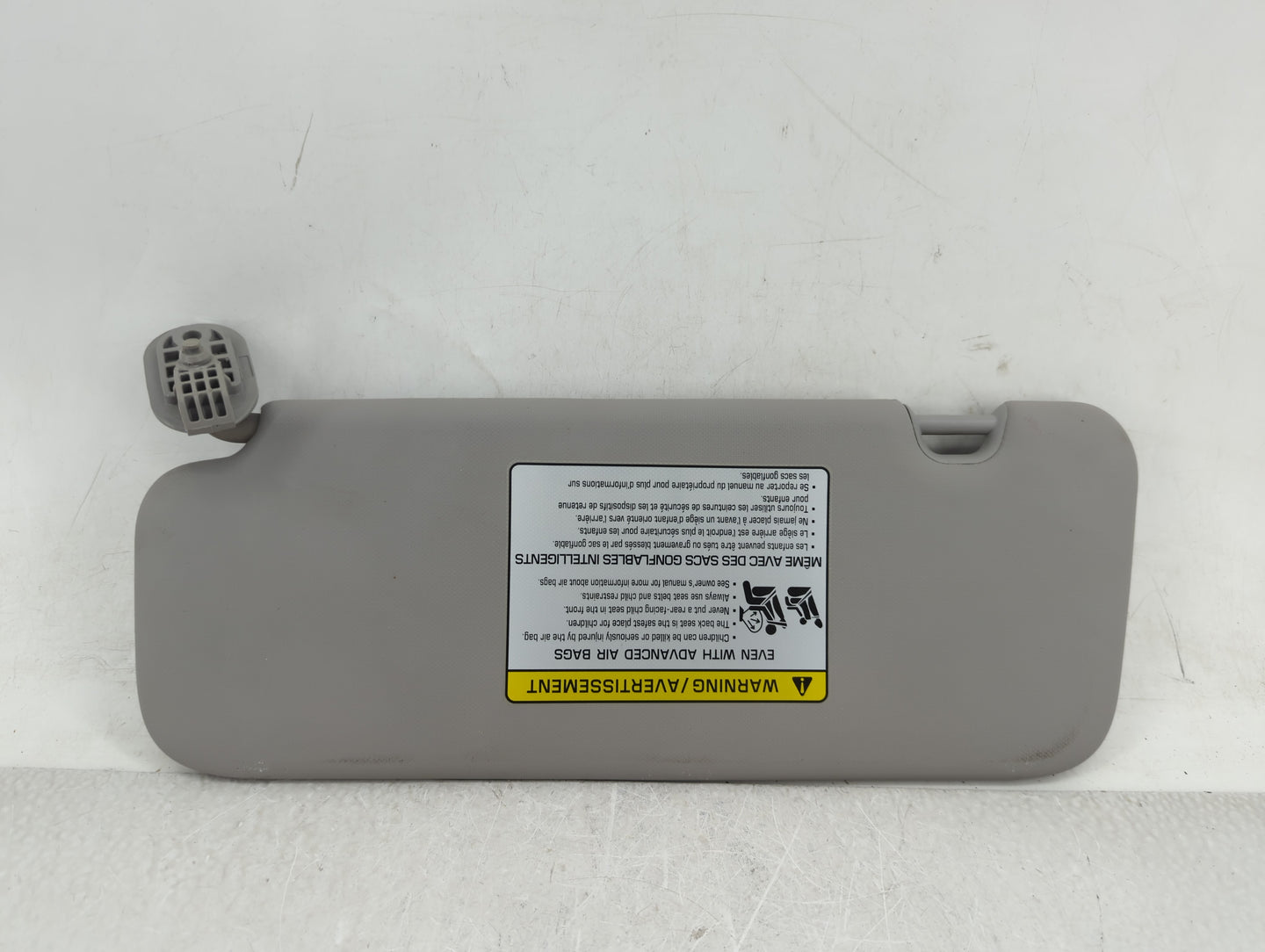 2017-2020 Hyundai Elantra Sun Visor Shade Replacement Passenger Right Mirror Fits Fits 2017 2018 2019 2020 OEM Used Auto Par