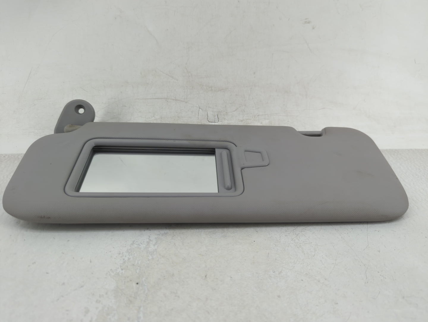 2017-2020 Hyundai Elantra Sun Visor Shade Replacement Driver Left Mirror Fits Fits 2017 2018 2019 2020 OEM Used Auto Parts -