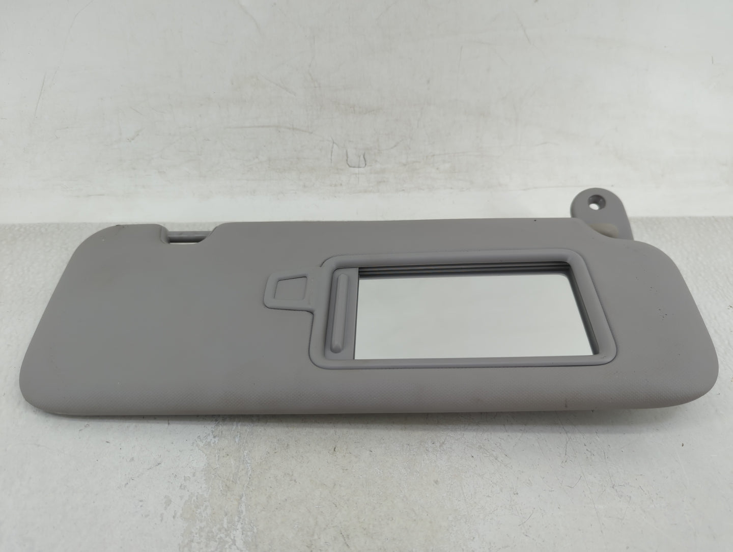 2017-2020 Hyundai Elantra Sun Visor Shade Replacement Passenger Right Mirror Fits Fits 2017 2018 2019 2020 OEM Used Auto Par