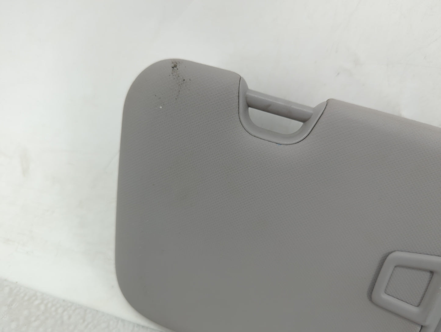 2017-2020 Hyundai Elantra Sun Visor Shade Replacement Passenger Right Mirror Fits Fits 2017 2018 2019 2020 OEM Used Auto Par