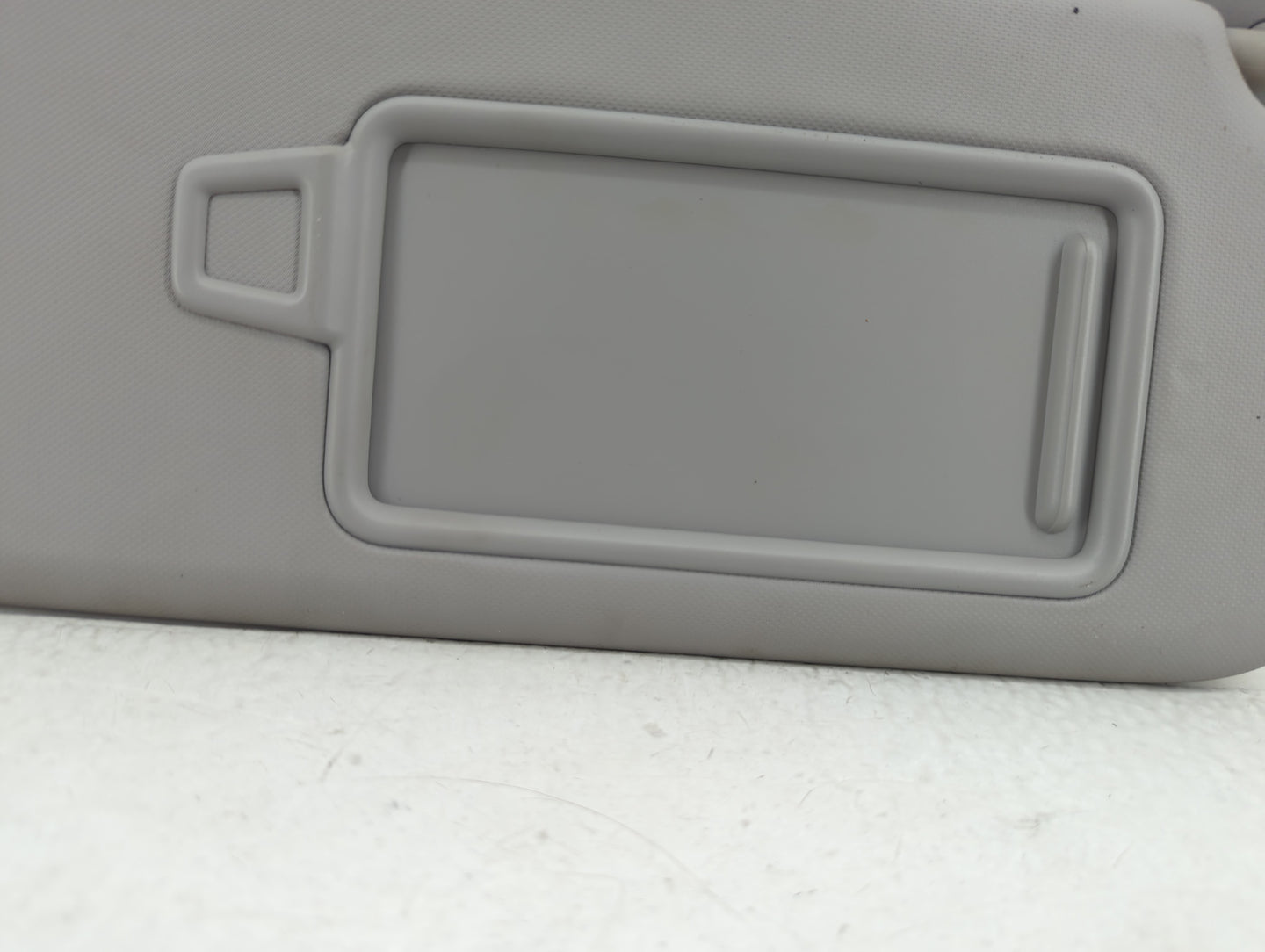 2017-2020 Hyundai Elantra Sun Visor Shade Replacement Passenger Right Mirror Fits Fits 2017 2018 2019 2020 OEM Used Auto Par