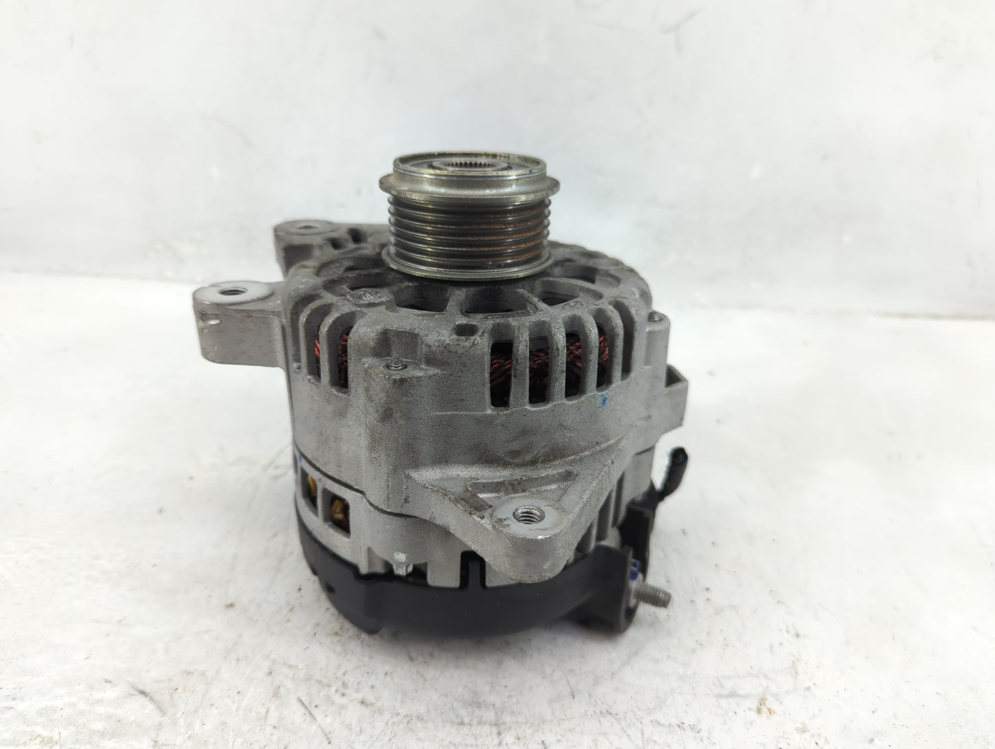 2017-2020 Hyundai Elantra Alternator Replacement Generator Charging Assembly Engine OEM P/N:61001473 37300-2E721 Fits OEM Us