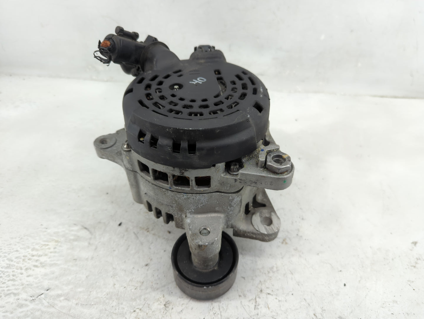 2017-2020 Hyundai Elantra Alternator Replacement Generator Charging Assembly Engine OEM P/N:61001473 37300-2E721 Fits OEM Us