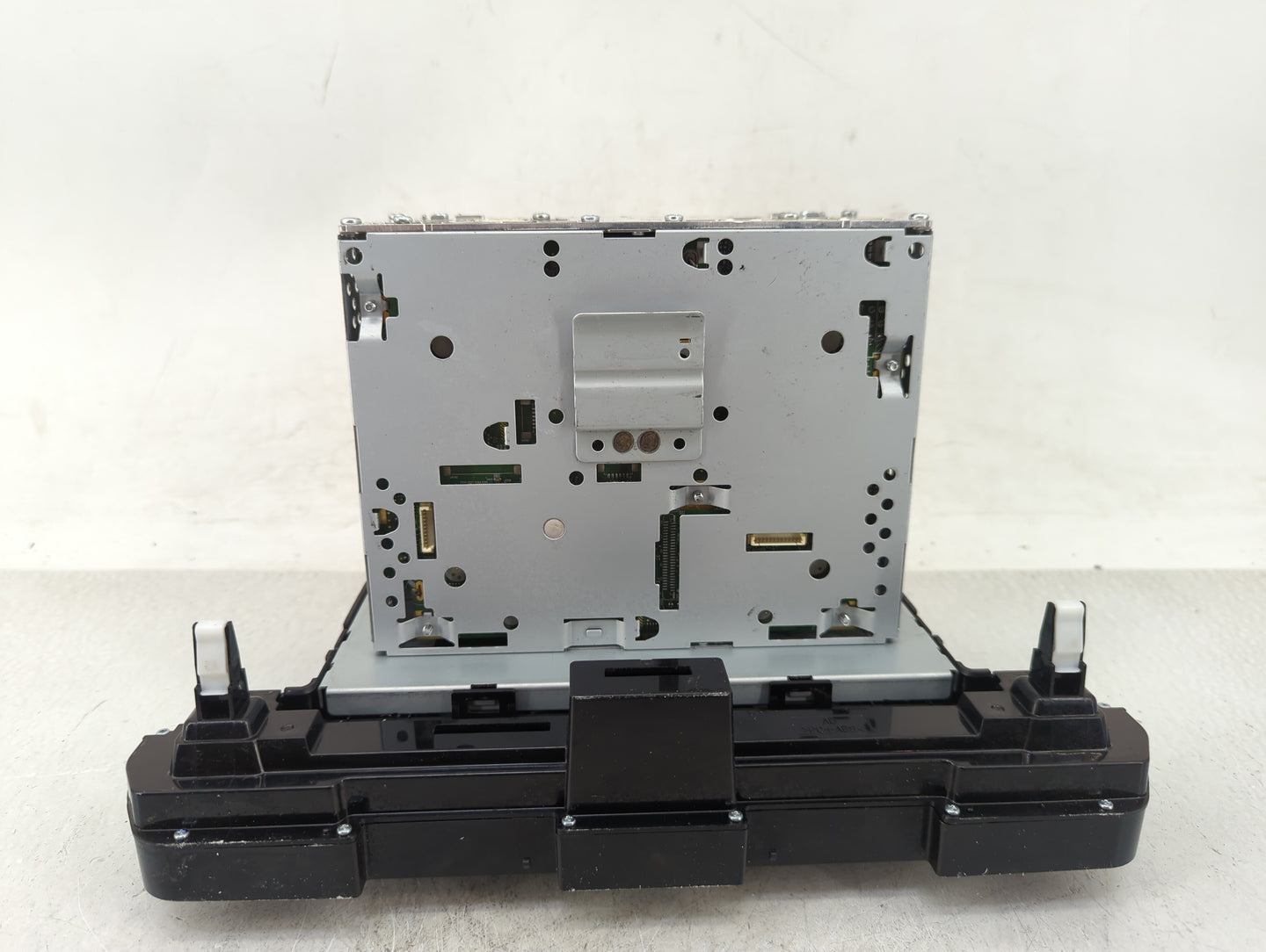 2017-2018 Hyundai Elantra Radio AM FM Cd Player Receiver Replacement P/N:96160-F201UAT Fits Fits 2017 2018 OEM Used Auto Par