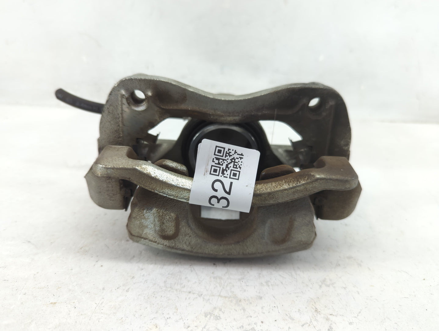 2017-2020 Hyundai Elantra Front Driver Left Brake Caliper - Oemusedautoparts1.com