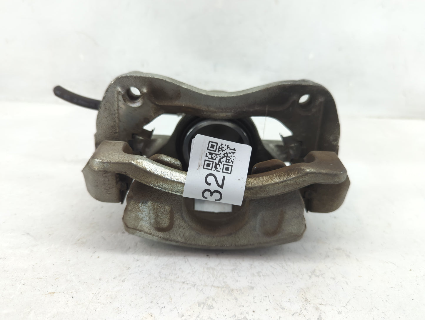 2017-2020 Hyundai Elantra Front Driver Left Brake Caliper - Oemusedautoparts1.com