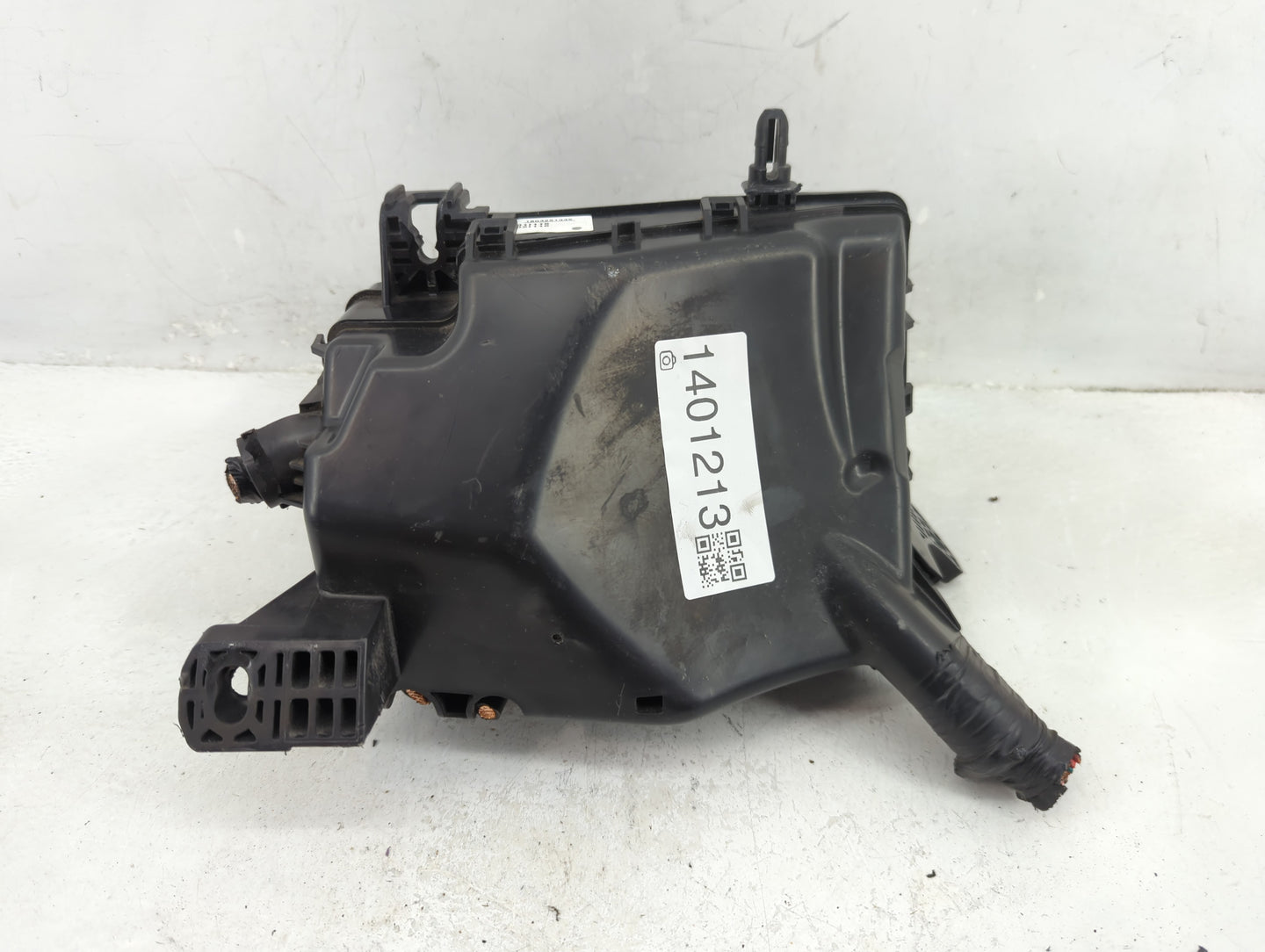 2018 Hyundai Elantra Fusebox Fuse Box Panel Relay Module Fits OEM Used Auto Parts - Oemusedautoparts1.com