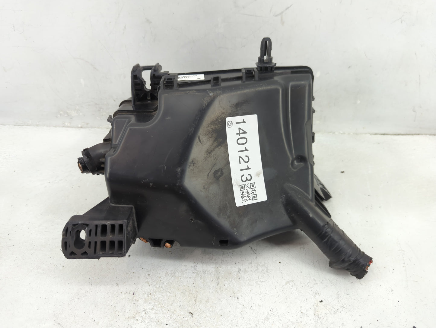 2018 Hyundai Elantra Fusebox Fuse Box Panel Relay Module Fits OEM Used Auto Parts - Oemusedautoparts1.com