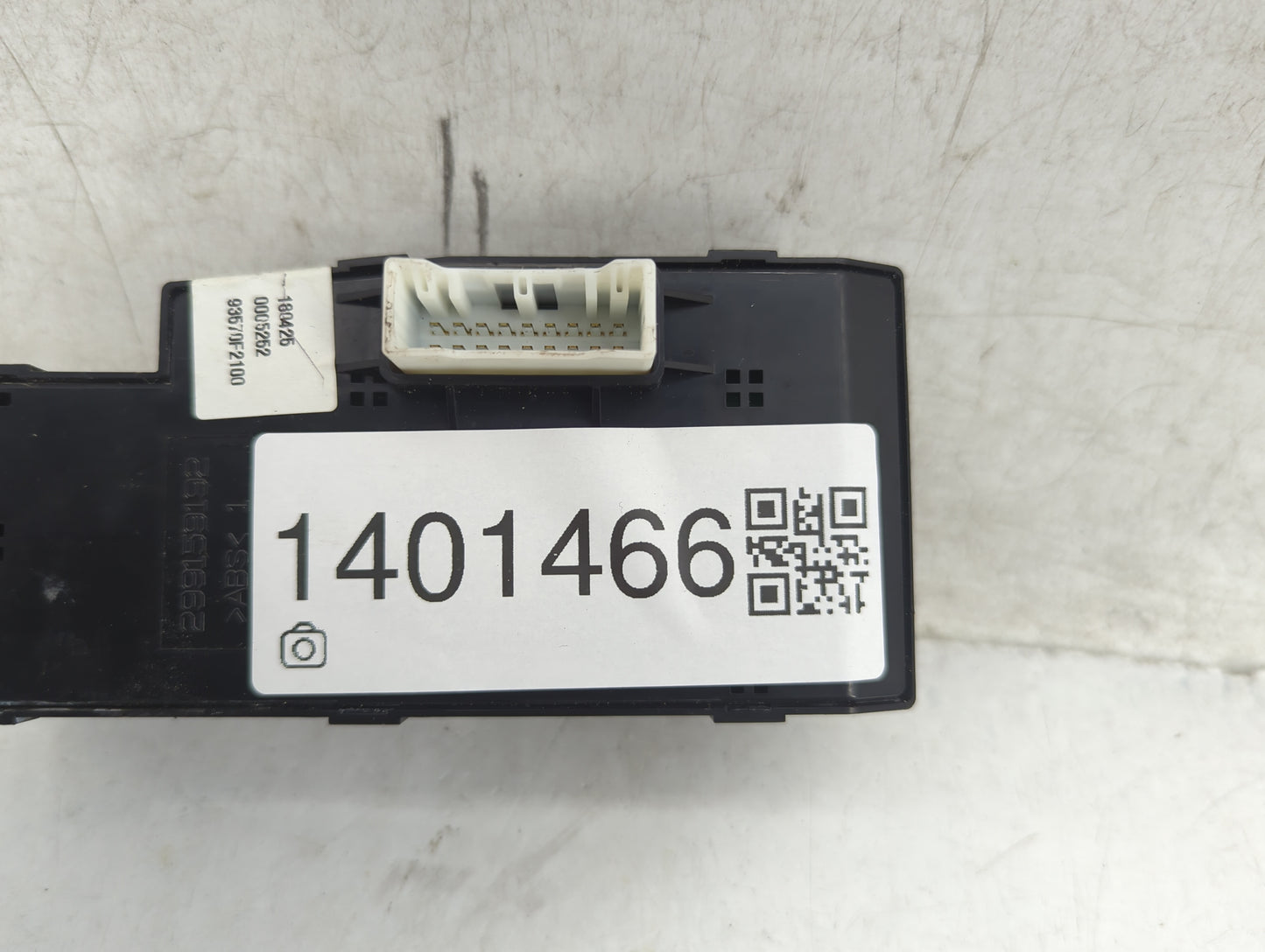 2017-2020 Hyundai Elantra Master Power Window Switch Replacement Driver Side Left P/N:299159179 Fits Fits 2017 2018 2019 202