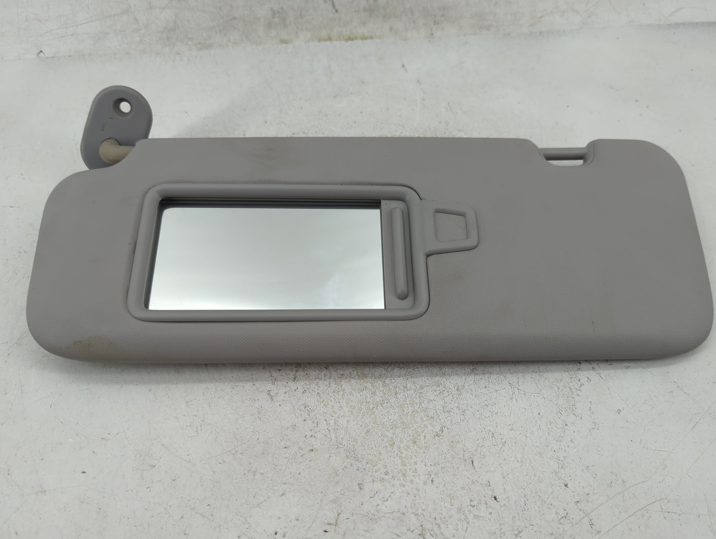 2017-2020 Hyundai Elantra Sun Visor Shade Replacement Driver Left Mirror Fits Fits 2017 2018 2019 2020 OEM Used Auto Parts -