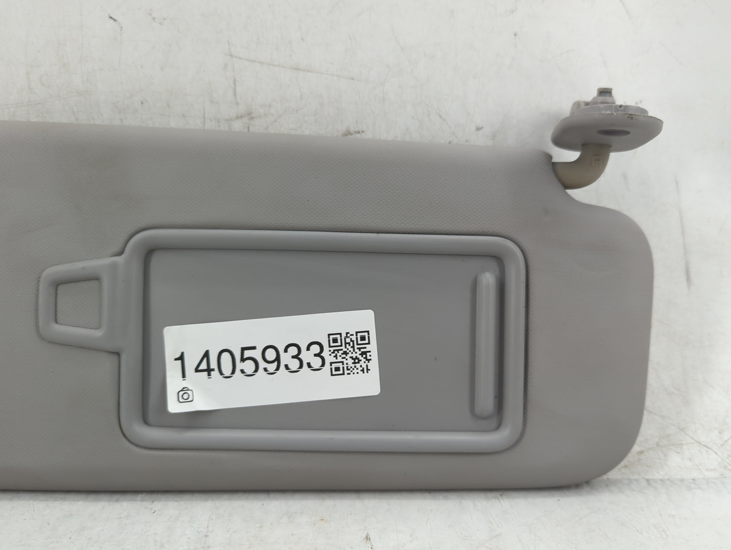 2017-2020 Hyundai Elantra Sun Visor Shade Replacement Passenger Right Mirror Fits Fits 2017 2018 2019 2020 OEM Used Auto Par