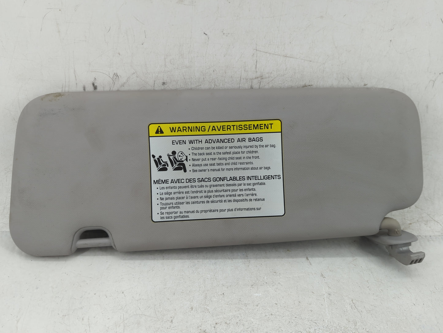 2017-2020 Hyundai Elantra Sun Visor Shade Replacement Passenger Right Mirror Fits Fits 2017 2018 2019 2020 OEM Used Auto Par