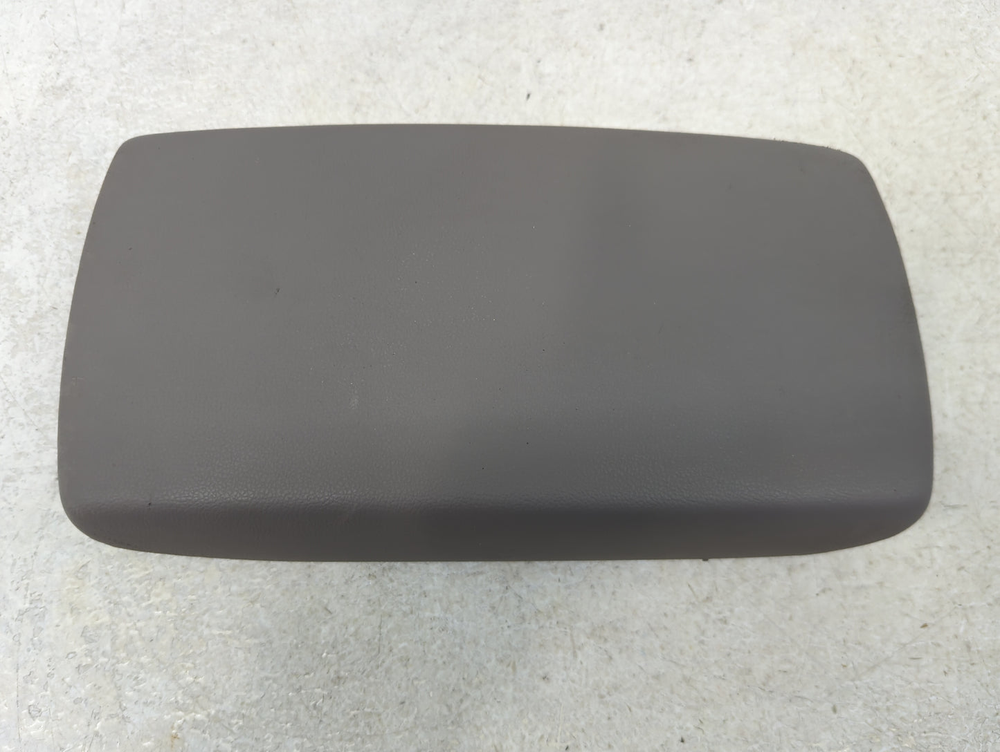 2018 Hyundai Elantra Center Console Armrest Cover Lid Fits OEM Used Auto Parts - Oemusedautoparts1.com