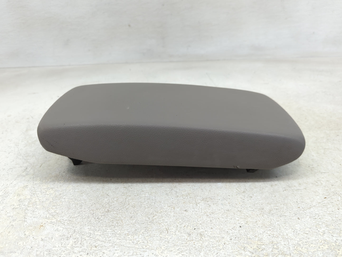 2018 Hyundai Elantra Center Console Armrest Cover Lid Fits OEM Used Auto Parts - Oemusedautoparts1.com