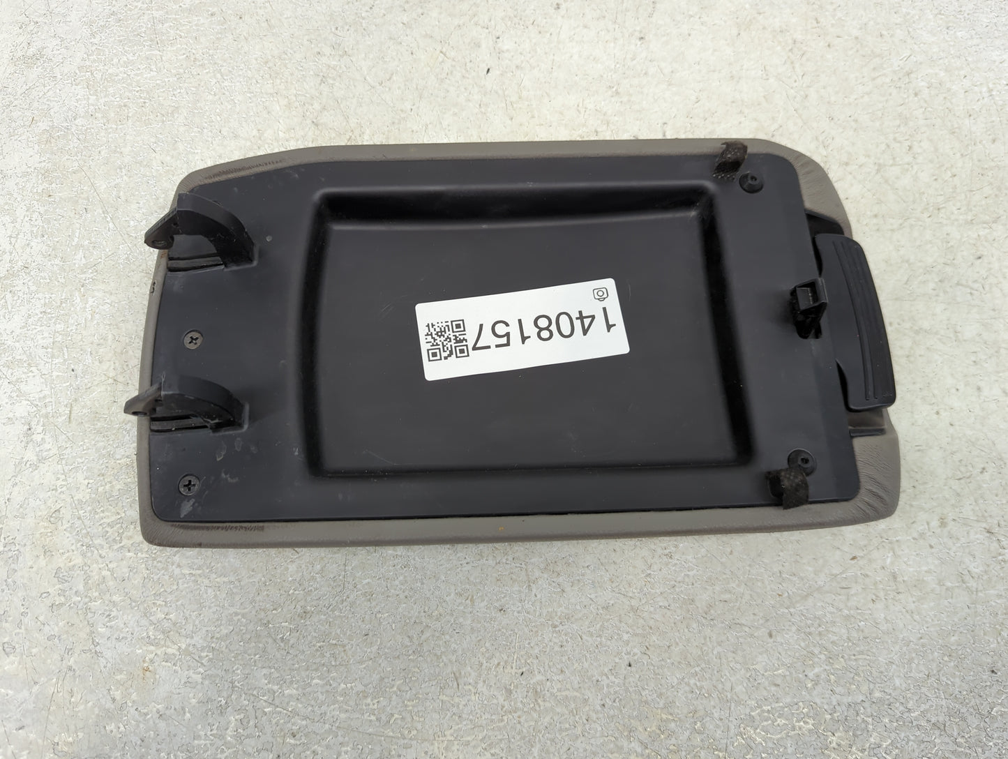 2018 Hyundai Elantra Center Console Armrest Cover Lid Fits OEM Used Auto Parts - Oemusedautoparts1.com