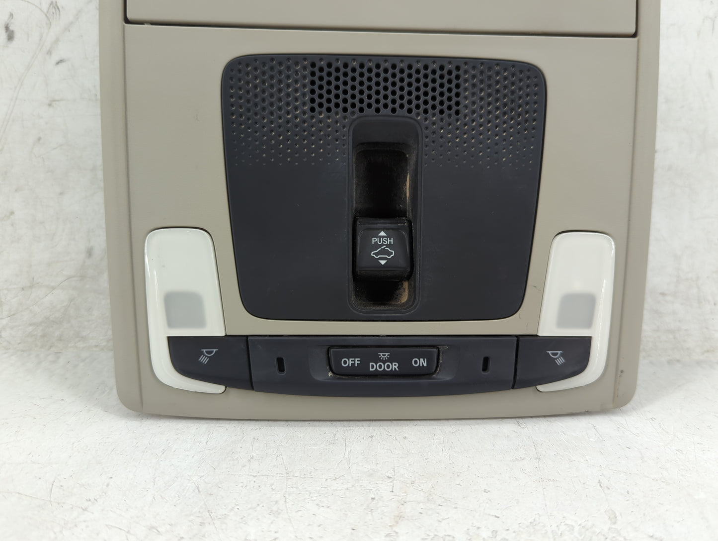 2018 Hyundai Elantra Overhead Roof Console - Oemusedautoparts1.com