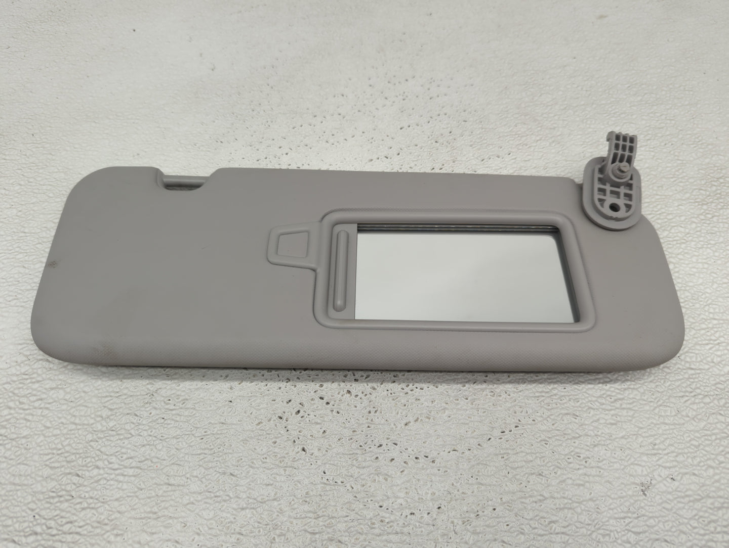 2017-2020 Hyundai Elantra Sun Visor Shade Replacement Passenger Right Mirror Fits Fits 2017 2018 2019 2020 OEM Used Auto Par