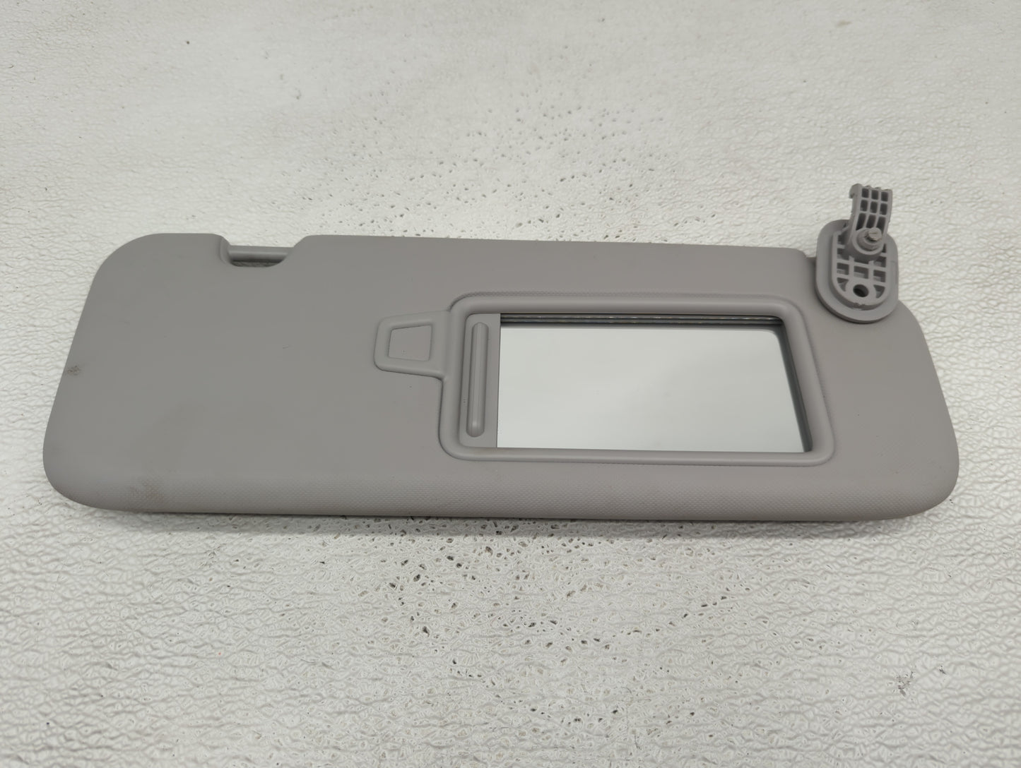 2017-2020 Hyundai Elantra Sun Visor Shade Replacement Passenger Right Mirror Fits Fits 2017 2018 2019 2020 OEM Used Auto Par