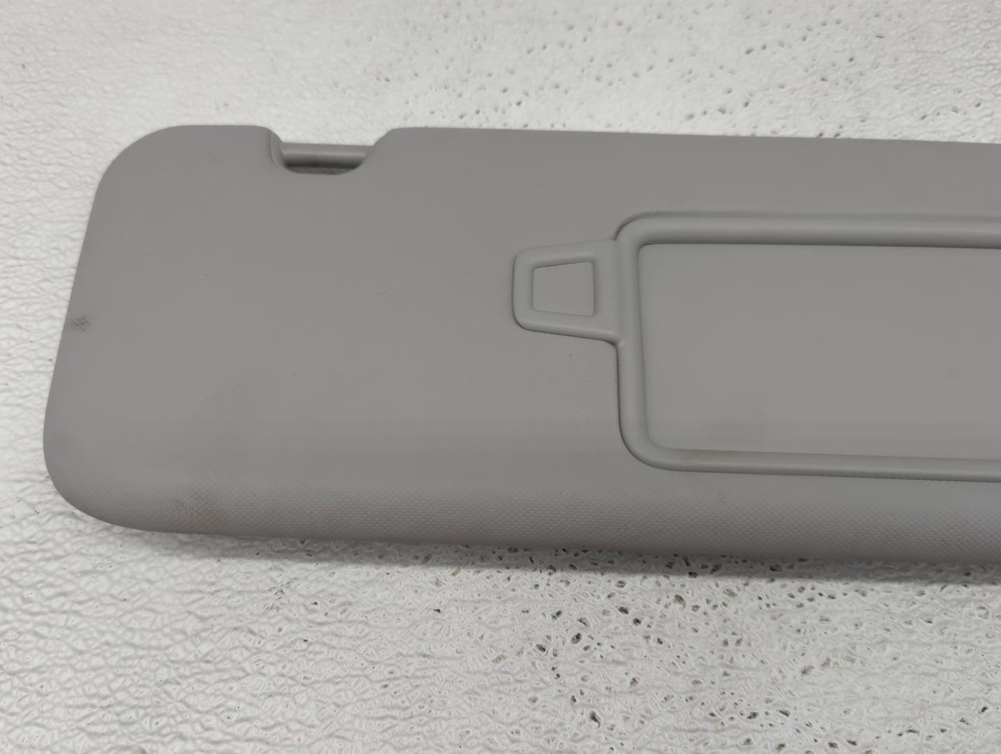 2017-2020 Hyundai Elantra Sun Visor Shade Replacement Passenger Right Mirror Fits Fits 2017 2018 2019 2020 OEM Used Auto Par