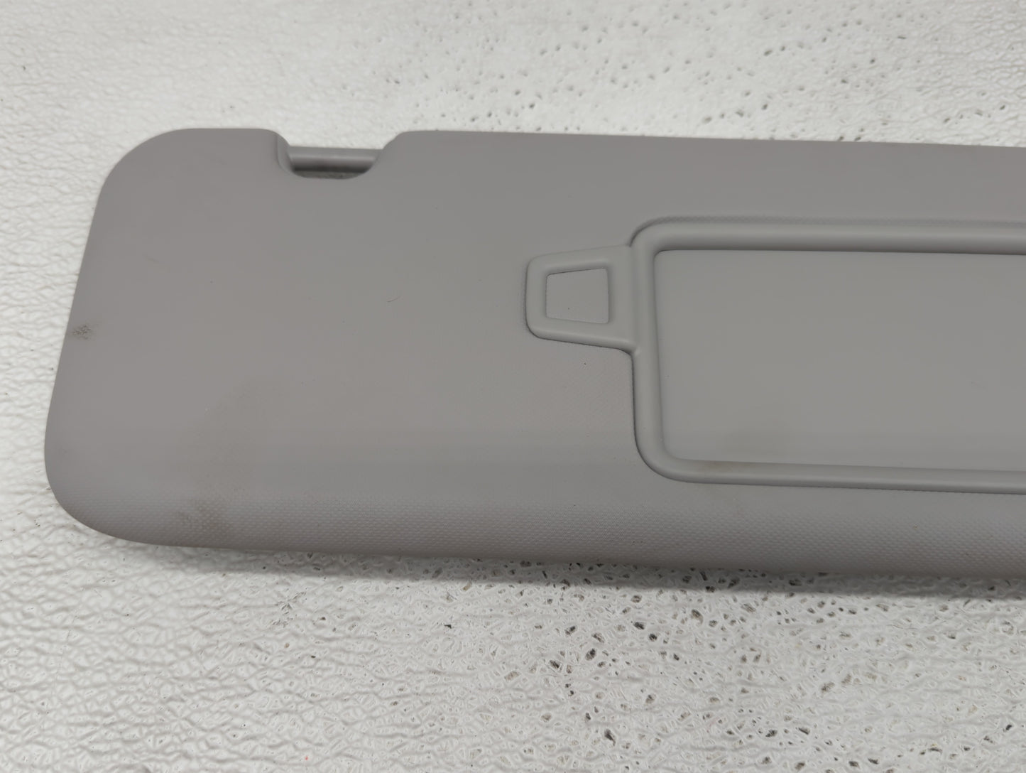 2017-2020 Hyundai Elantra Sun Visor Shade Replacement Passenger Right Mirror Fits Fits 2017 2018 2019 2020 OEM Used Auto Par