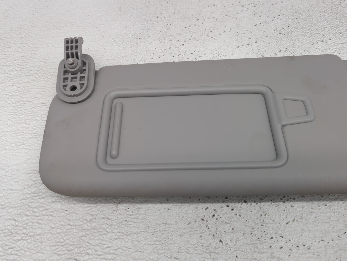 2017-2020 Hyundai Elantra Sun Visor Shade Replacement Driver Left Mirror Fits Fits 2017 2018 2019 2020 OEM Used Auto Parts -