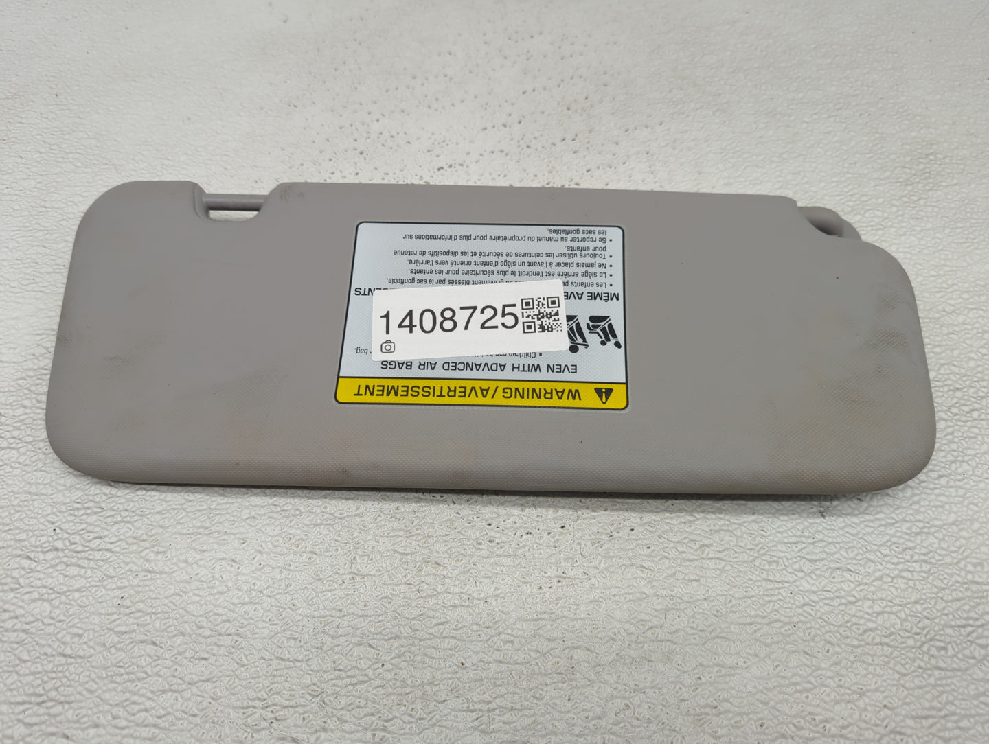 2017-2020 Hyundai Elantra Sun Visor Shade Replacement Driver Left Mirror Fits Fits 2017 2018 2019 2020 OEM Used Auto Parts -