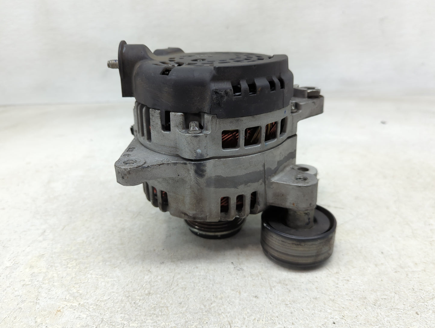 2017-2020 Hyundai Elantra Alternator Replacement Generator Charging Assembly Engine OEM Fits Fits 2017 2018 2019 2020 2021 2