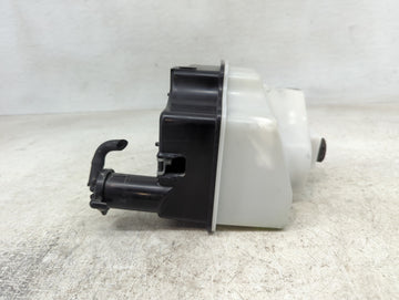 2017-2018 Hyundai Elantra Windshield Washer Fluid Reservoir Bottle Oem - Oemusedautoparts1.com