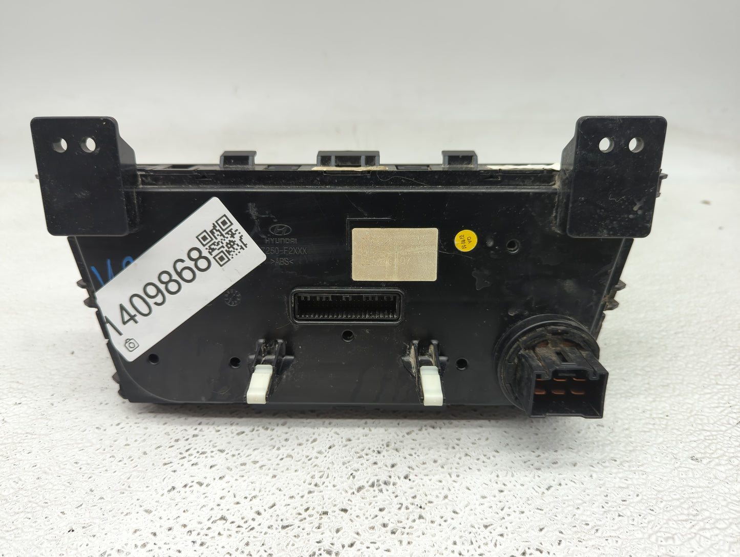 2017-2018 Hyundai Elantra Climate Control Module Temperature AC/Heater Replacement P/N:97250-F2XXX Fits Fits 2017 2018 OEM U