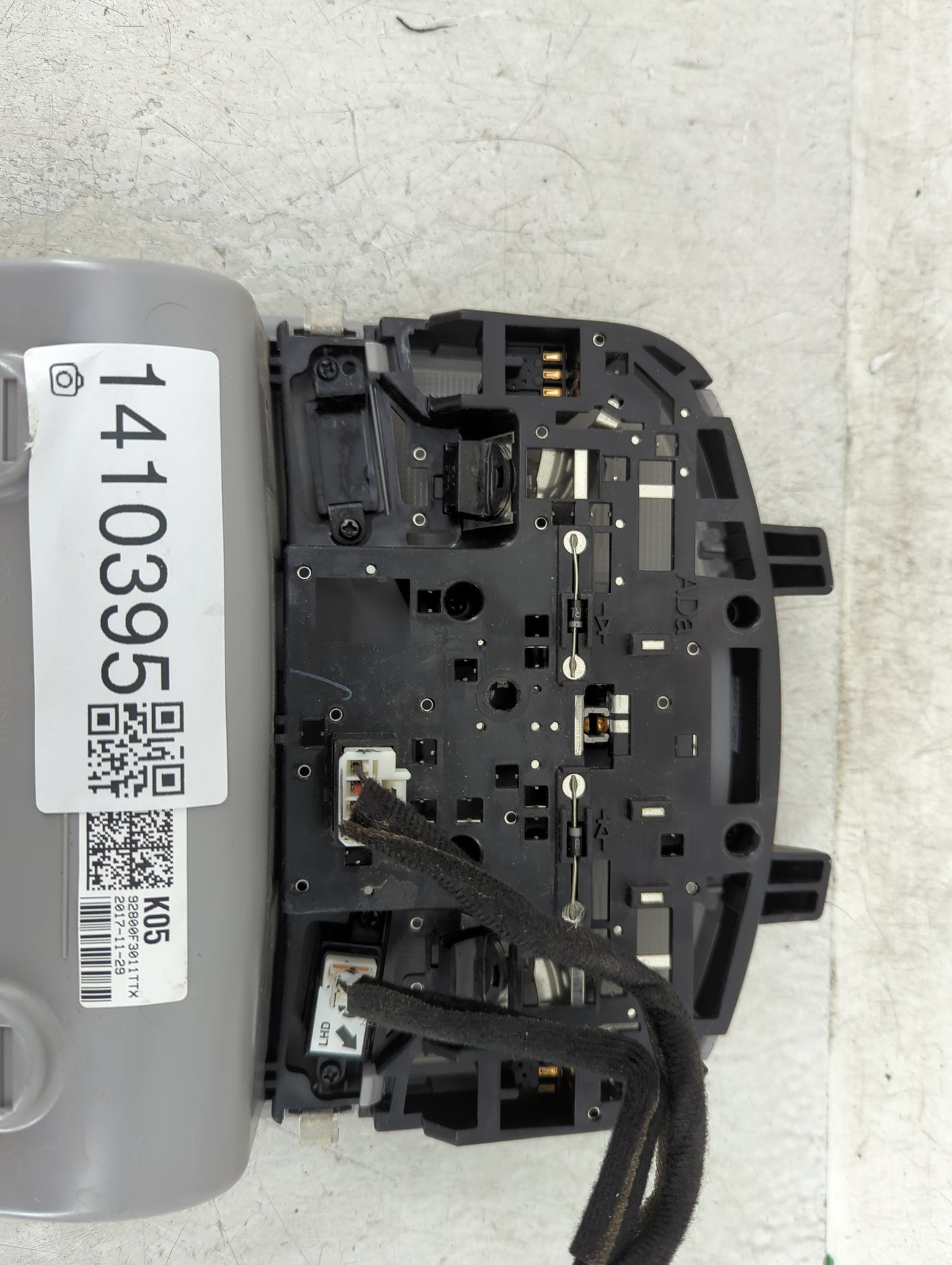 2018 Hyundai Elantra Overhead Roof Console - Oemusedautoparts1.com