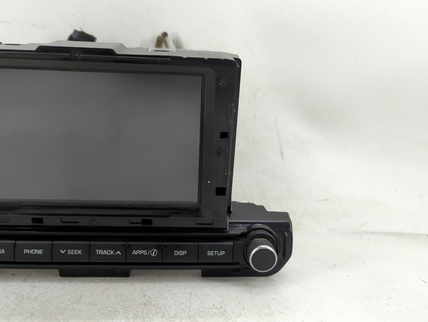2017-2018 Hyundai Elantra Radio AM FM Cd Player Receiver Replacement P/N:96160-F2101UAT Fits Fits 2017 2018 OEM Used Auto Pa