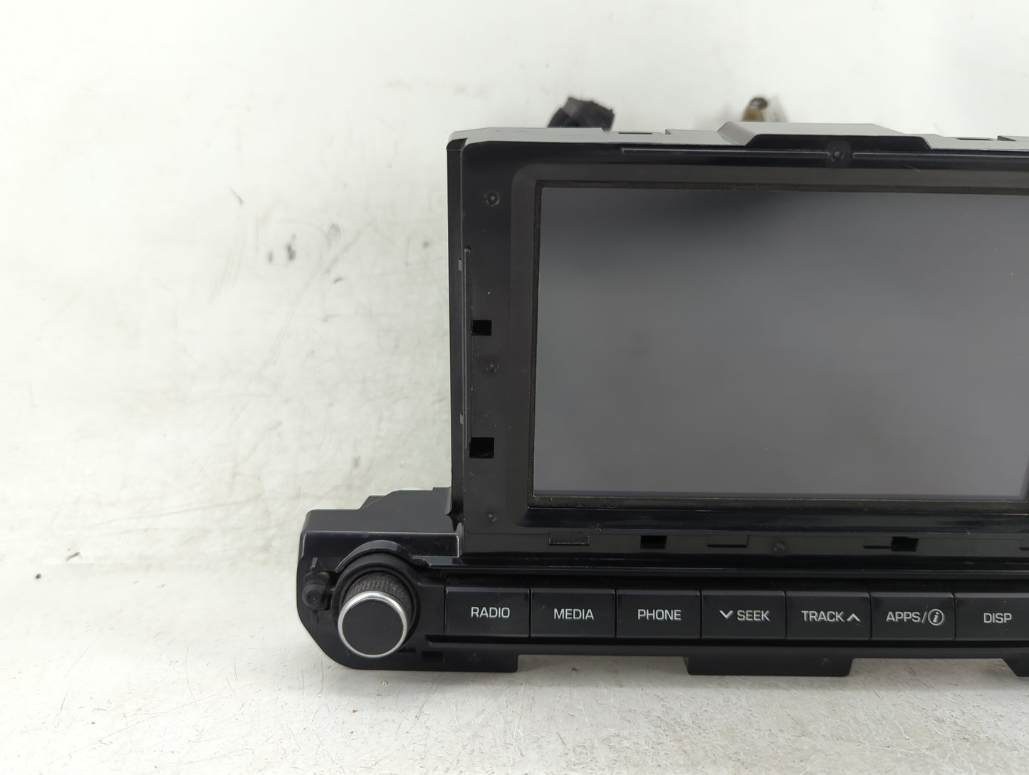 2017-2018 Hyundai Elantra Radio AM FM Cd Player Receiver Replacement P/N:96160-F2101UAT Fits Fits 2017 2018 OEM Used Auto Pa