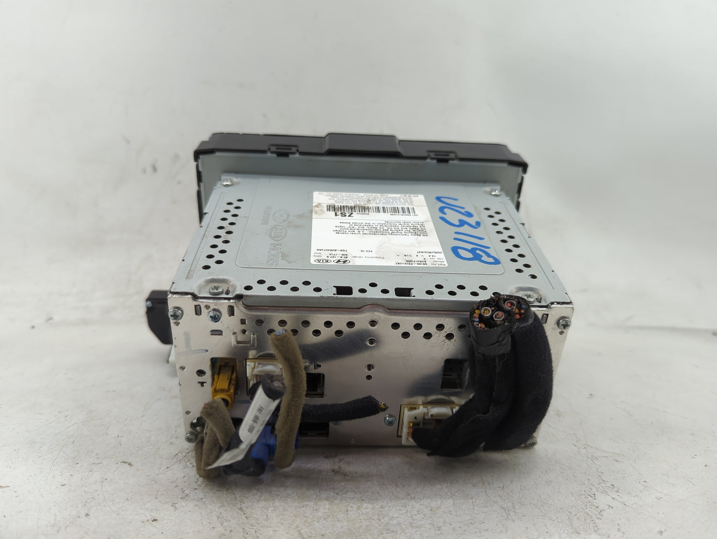 2017-2018 Hyundai Elantra Radio AM FM Cd Player Receiver Replacement P/N:96160-F2101UAT Fits Fits 2017 2018 OEM Used Auto Pa