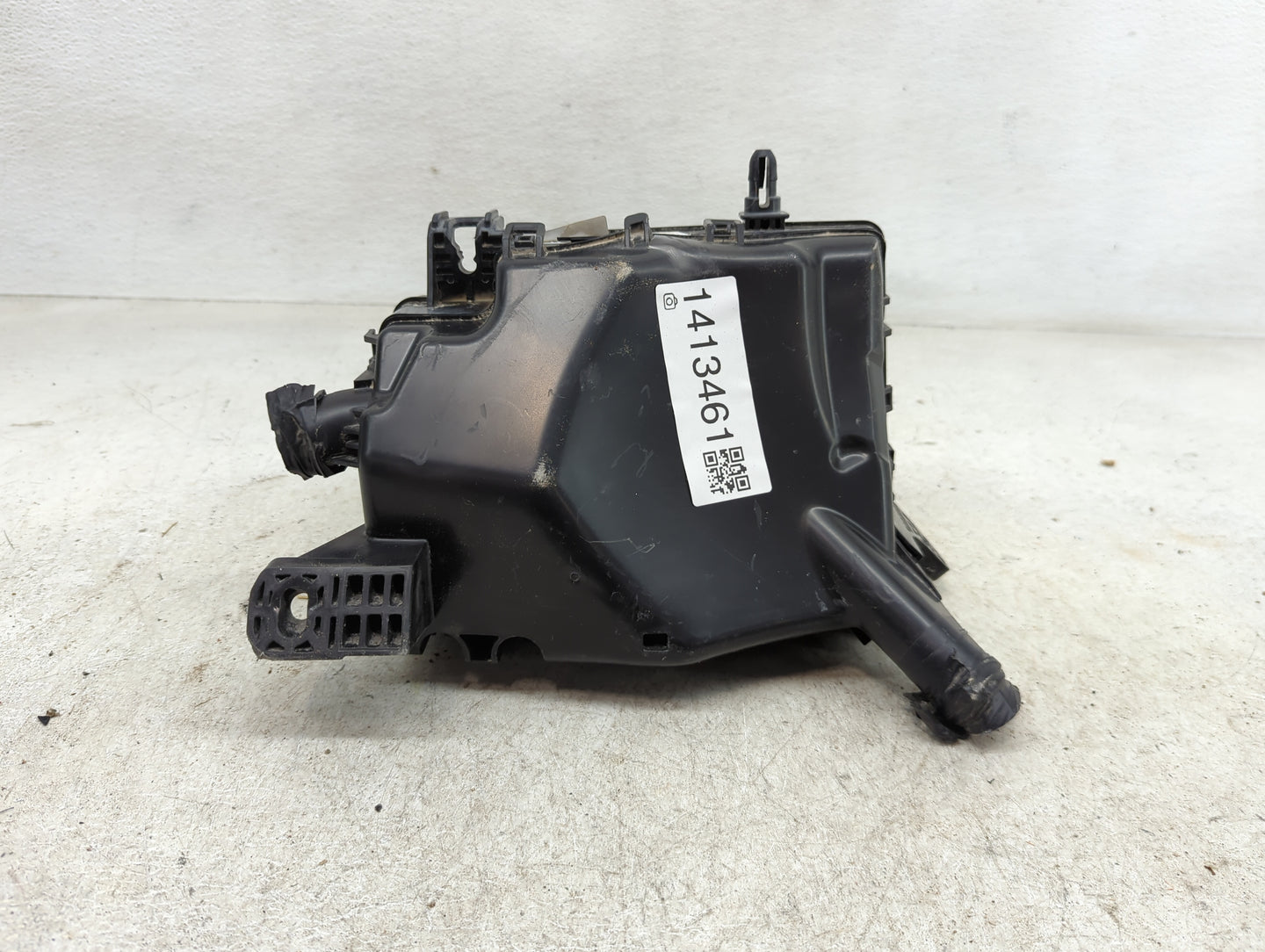 2018 Hyundai Elantra Fusebox Fuse Box Panel Relay Module P/N:91203 F2525 Fits OEM Used Auto Parts - Oemusedautoparts1.com