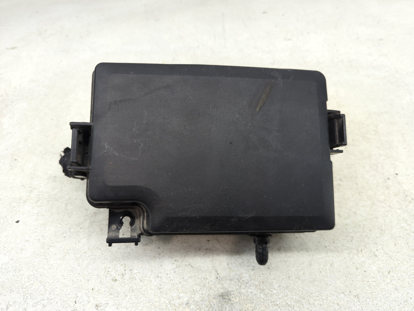 2018 Hyundai Elantra Fusebox Fuse Box Panel Relay Module Fits OEM Used Auto Parts - Oemusedautoparts1.com