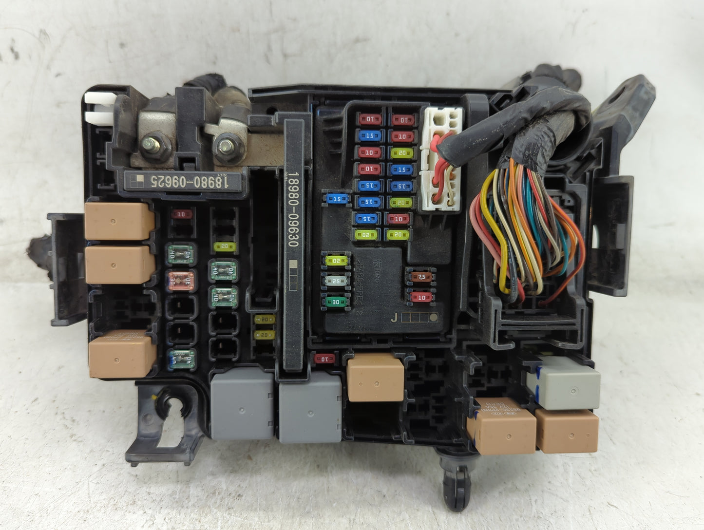 2018 Hyundai Elantra Fusebox Fuse Box Panel Relay Module P/N:91956-F2022 Fits OEM Used Auto Parts - Oemusedautoparts1.com