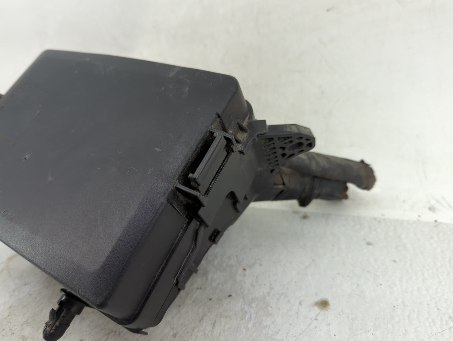 2018 Hyundai Elantra Fusebox Fuse Box Panel Relay Module P/N:91203 F2485C Fits OEM Used Auto Parts - Oemusedautoparts1.com