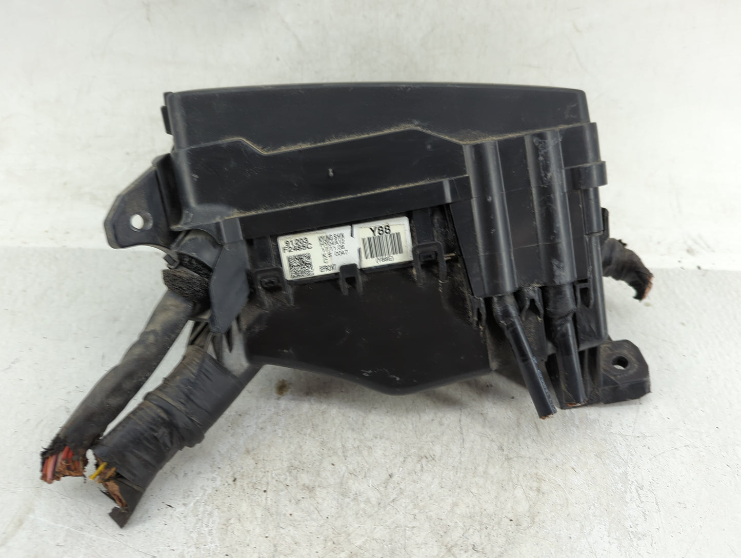 2018 Hyundai Elantra Fusebox Fuse Box Panel Relay Module P/N:91203 F2485C Fits OEM Used Auto Parts - Oemusedautoparts1.com