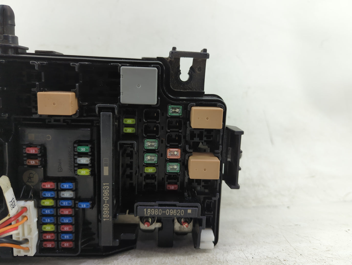 2018 Hyundai Elantra Fusebox Fuse Box Panel Relay Module P/N:91219 G3170 Fits OEM Used Auto Parts - Oemusedautoparts1.com