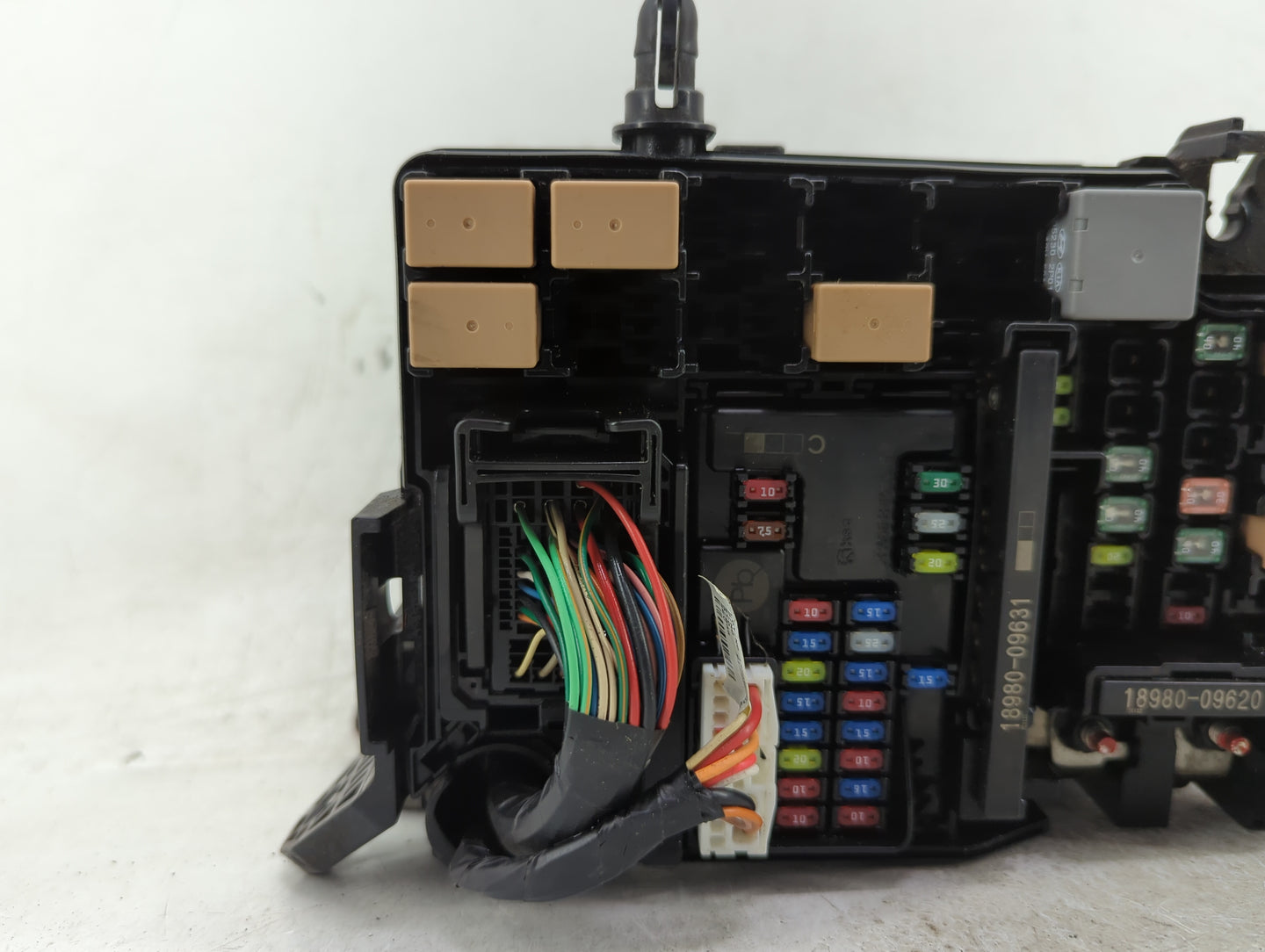 2018 Hyundai Elantra Fusebox Fuse Box Panel Relay Module P/N:91219 G3170 Fits OEM Used Auto Parts - Oemusedautoparts1.com