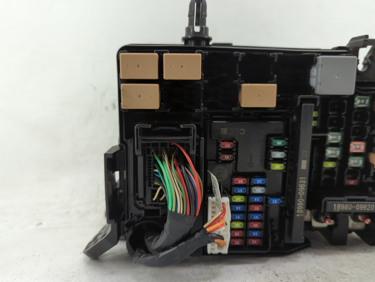 2018 Hyundai Elantra Fusebox Fuse Box Panel Relay Module P/N:91219 G3170 Fits OEM Used Auto Parts - Oemusedautoparts1.com