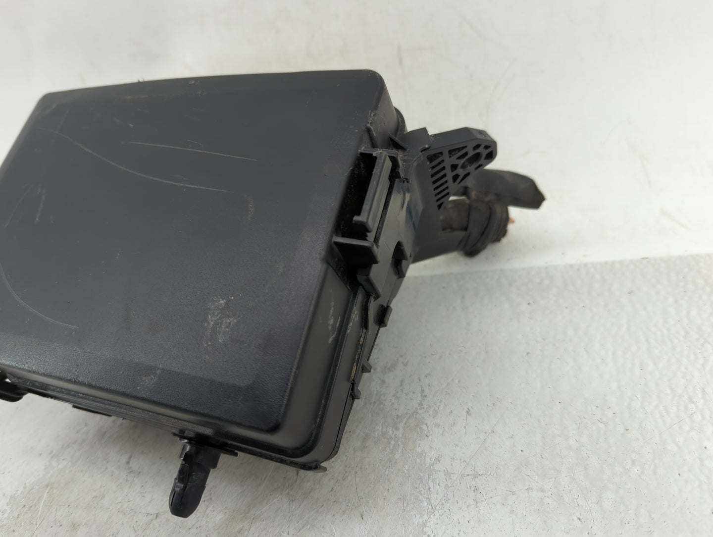 2018 Hyundai Elantra Fusebox Fuse Box Panel Relay Module P/N:91203 F2485A Fits OEM Used Auto Parts - Oemusedautoparts1.com
