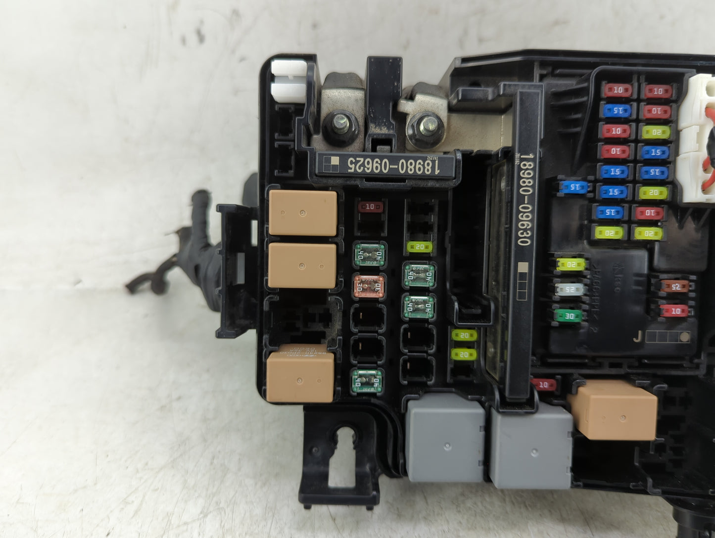 2018 Hyundai Elantra Fusebox Fuse Box Panel Relay Module P/N:91956-F2022 Fits OEM Used Auto Parts - Oemusedautoparts1.com