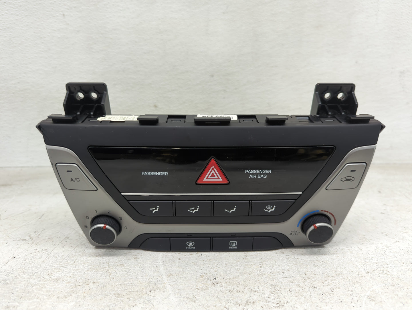 2017-2018 Hyundai Elantra Climate Control Module Temperature AC/Heater Replacement P/N:97250-F20624X Fits Fits 2017 2018 OEM