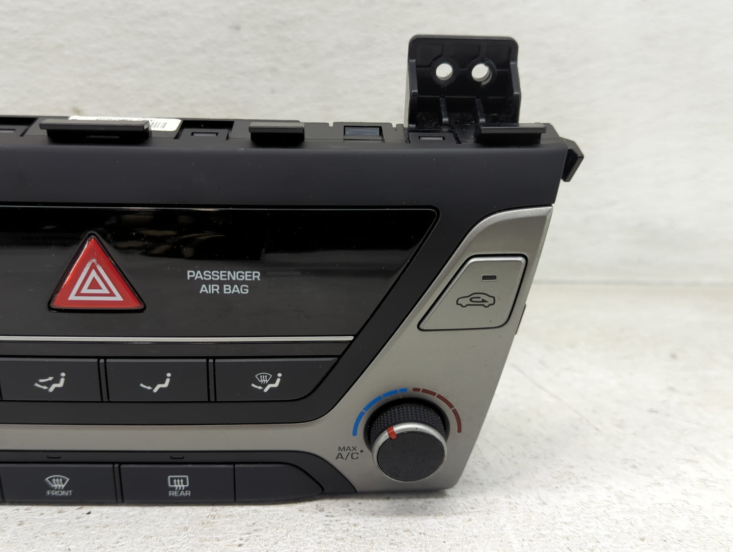 2017-2018 Hyundai Elantra Climate Control Module Temperature AC/Heater Replacement P/N:97250-F20624X Fits Fits 2017 2018 OEM