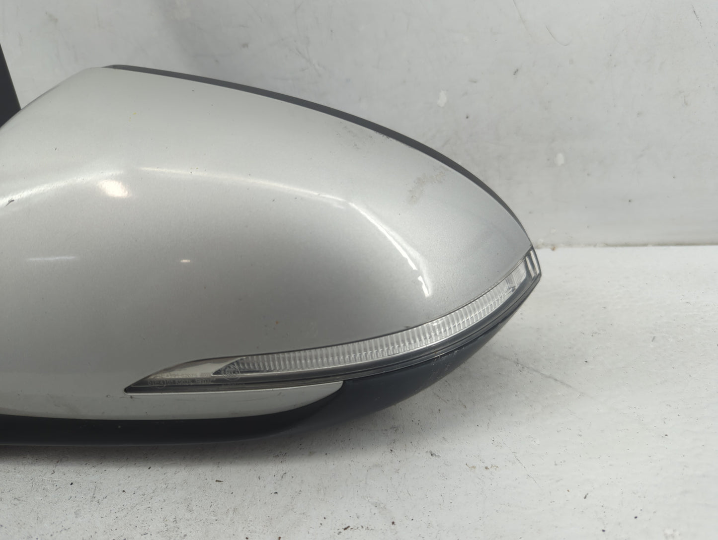 2017-2018 Hyundai Elantra Driver Side View Mirror - Left Door Mirror OEM Used - Oemusedautoparts1.com