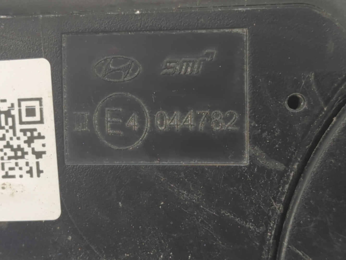2017-2018 Hyundai Elantra Driver Side View Mirror - Left Door Mirror OEM Used - Oemusedautoparts1.com