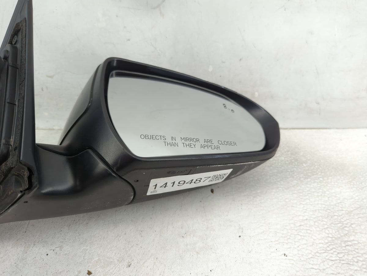 2017-2020 Hyundai Elantra Driver Left Side View Manual Door Mirror Black - Oemusedautoparts1.com